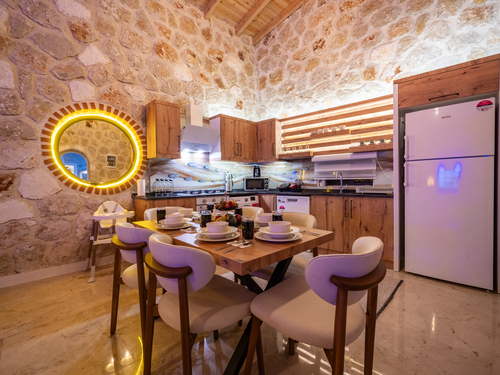  gece  -  Kasım
  | Kalkan Akbel'de Muhafazakar Aile İçin Özel Havuzlu Jakuzili Villa